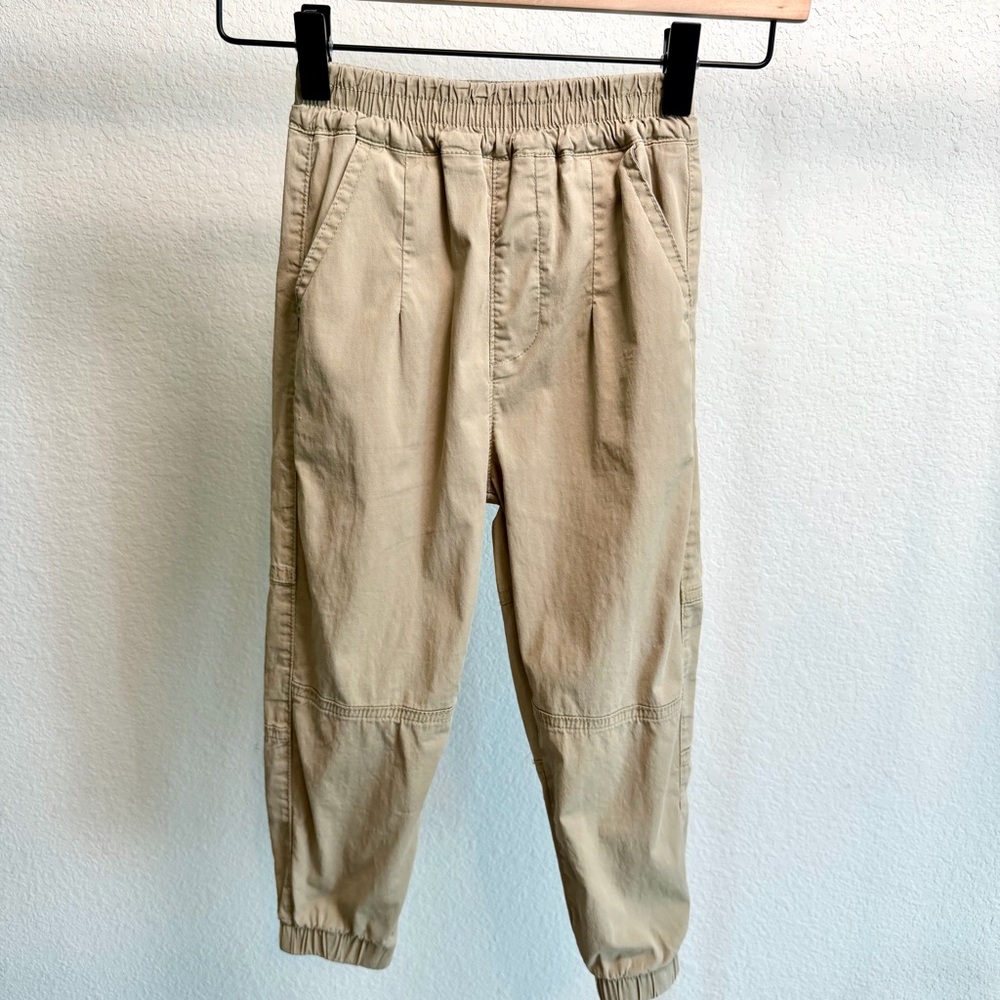 Boys Lightweight Tan Pants size 110/5T